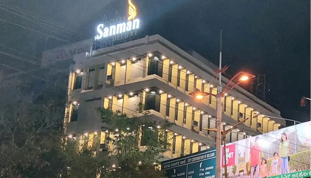 Hotel Sanman Deluxe